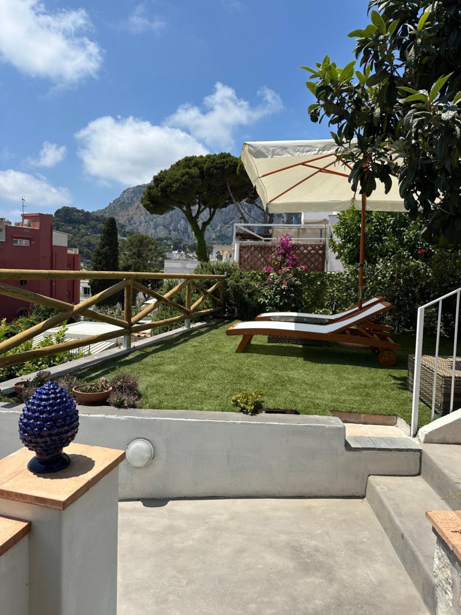 Capri Joy Villa Bagian luar foto